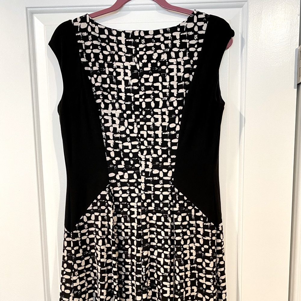 CHAPS black and white dress